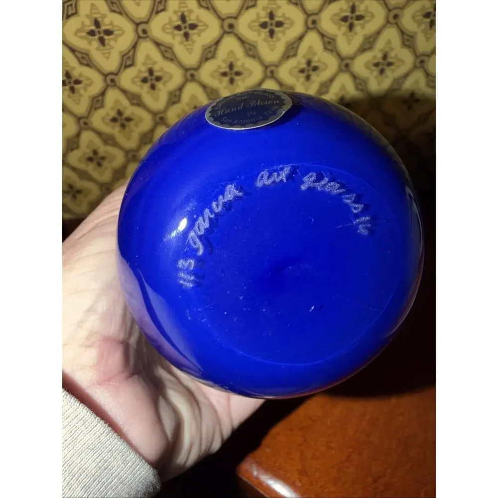 Fantastic Garcia art glass bud vase, signed Garcia Dark Blue & Black 8 1/2 Inch‎